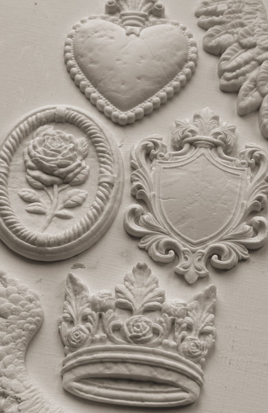 Heraldry Mould